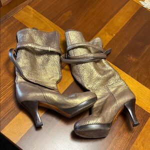 Elegant Gold High Heel Boots from 7 for all mankind, leather, Italy, 8.5 USA
